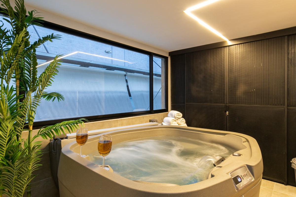 Remodeled investment apartment for short-term rentals Calle 10 El Poblado 4 BR