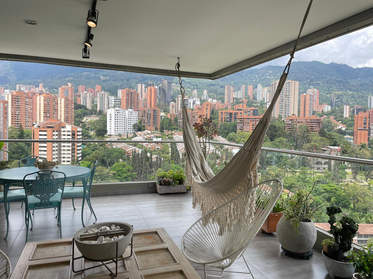 Apartamento con vista Panorámica Sector Los Balsos 3 BR