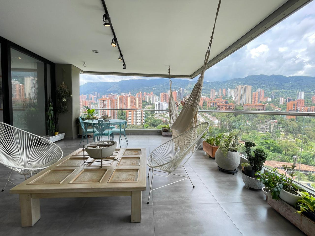 Apartamento con vista Panorámica Sector Los Balsos 3 BR