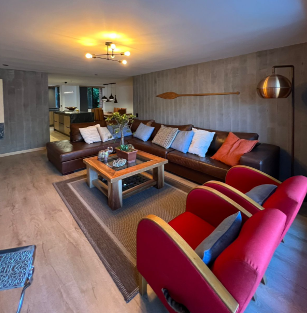 Las Palmas Apartment Country Club Sector 3 BR