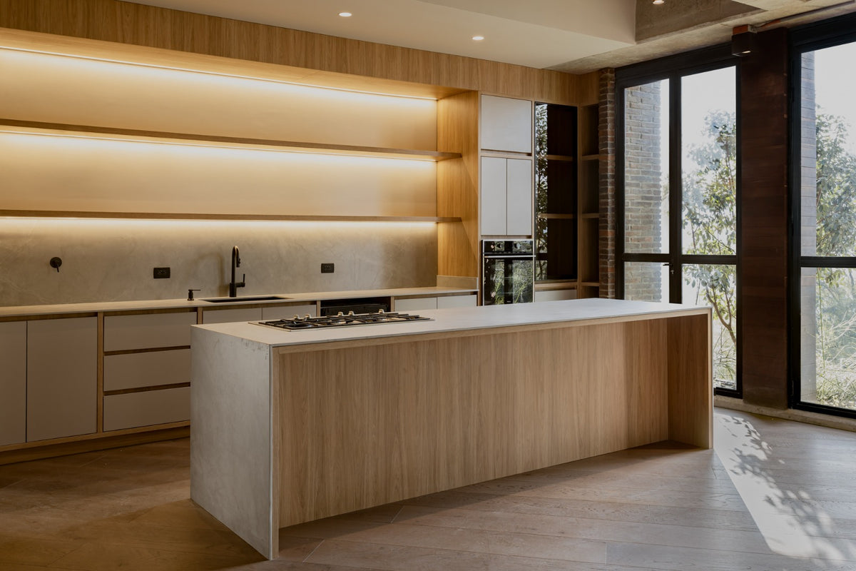 Modern apartment in El Tesoro, El Poblado – elegant design and spacious living space