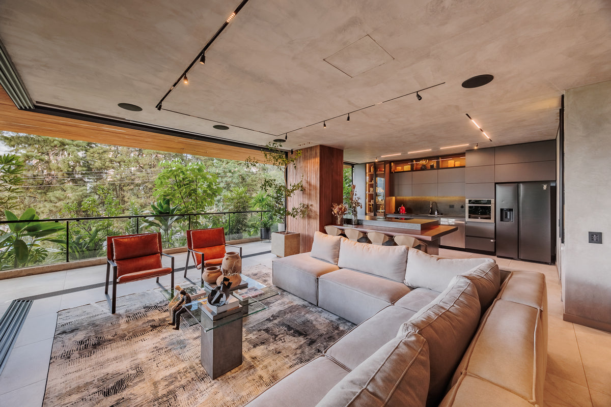 Duplex Apartment in Club Campestre Sector, 3 BR with Jacuzzi