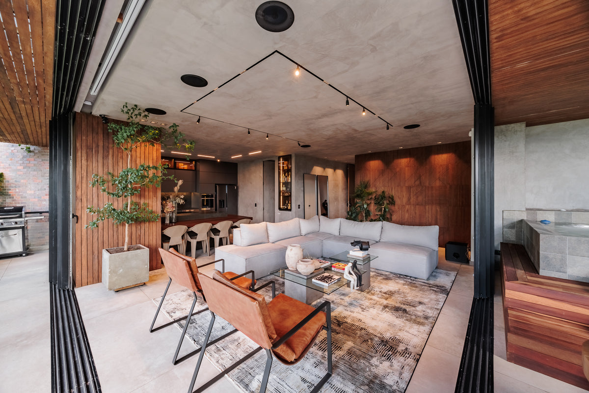 Duplex Apartment in Club Campestre Sector, 3 BR with Jacuzzi