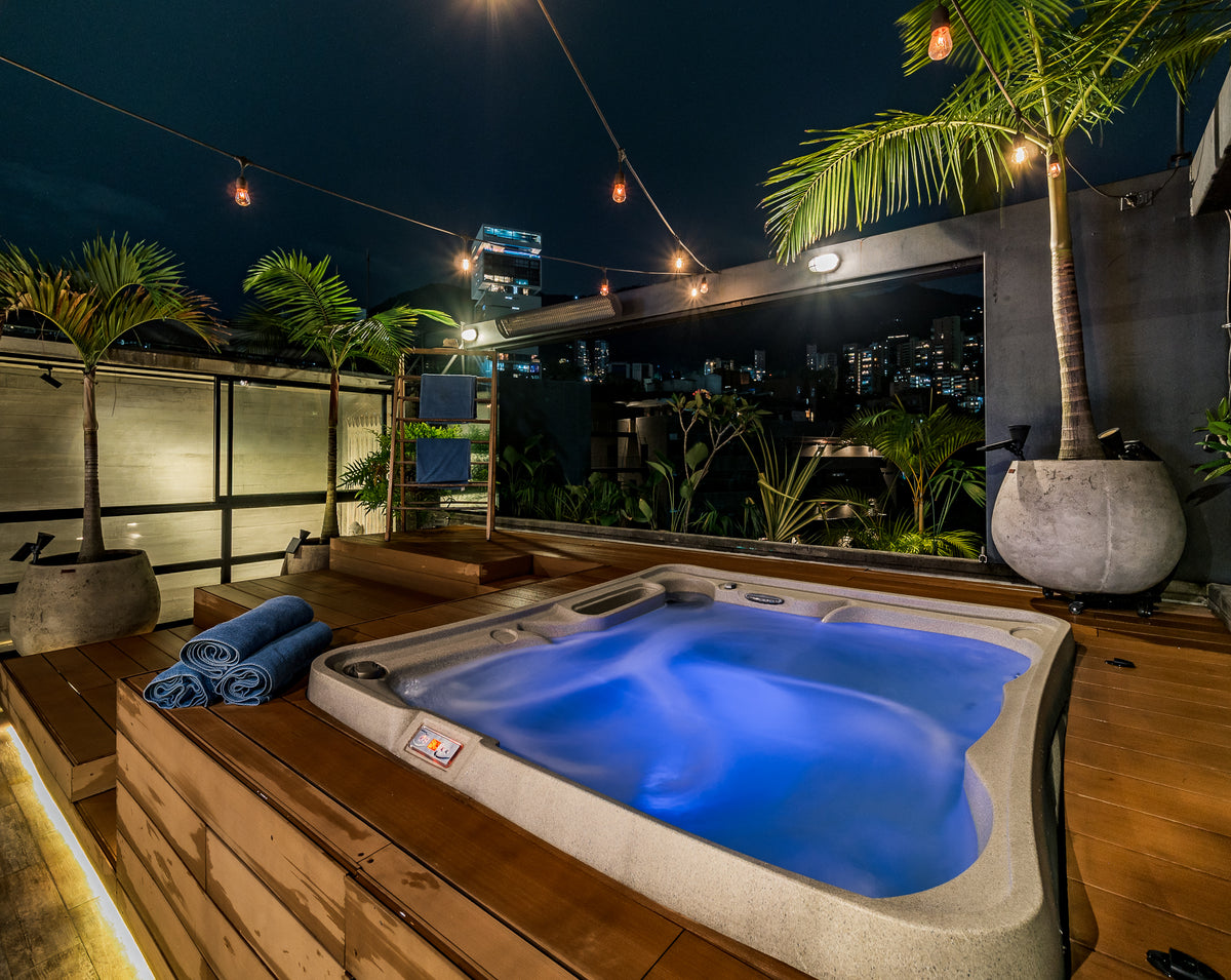 Penthouse Dúplex con Terraza y Jacuzzi sector Las Lomas 2 BR