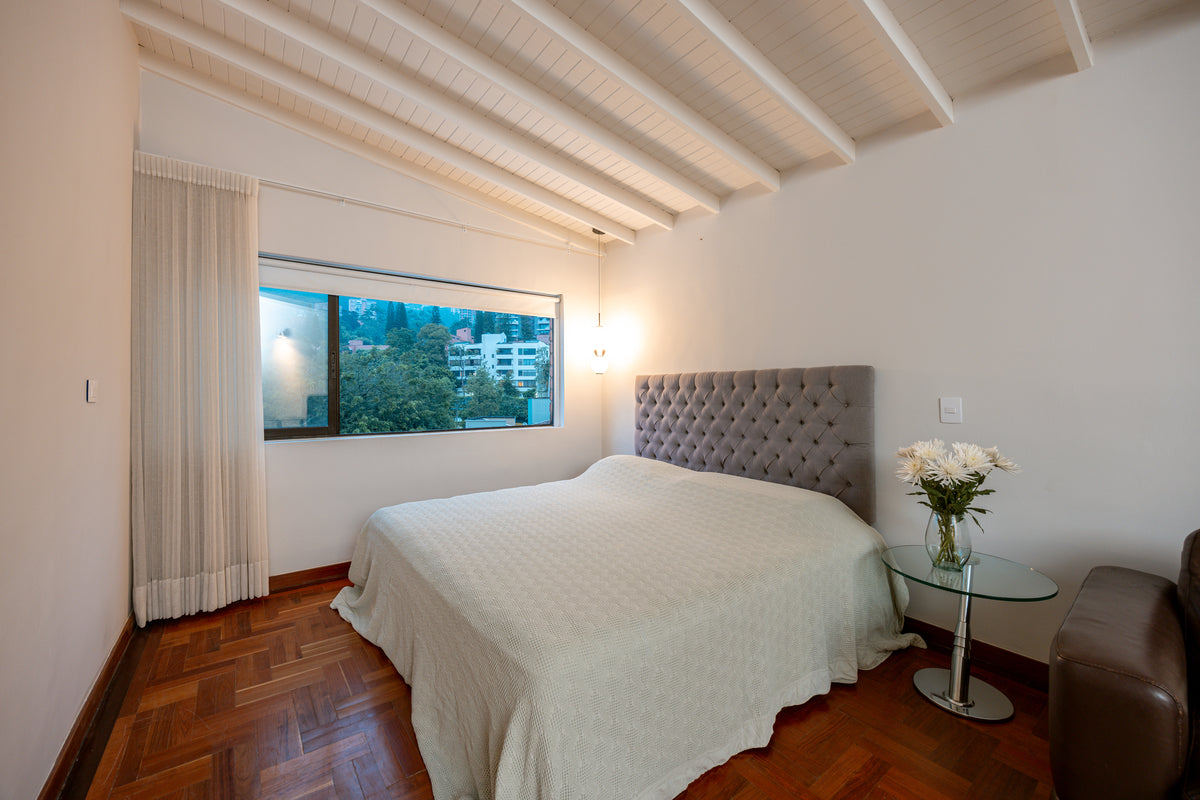 Penthouse Duplex con Rooftop, Jacuzzi & Turco Sector Provenza 3 BR
