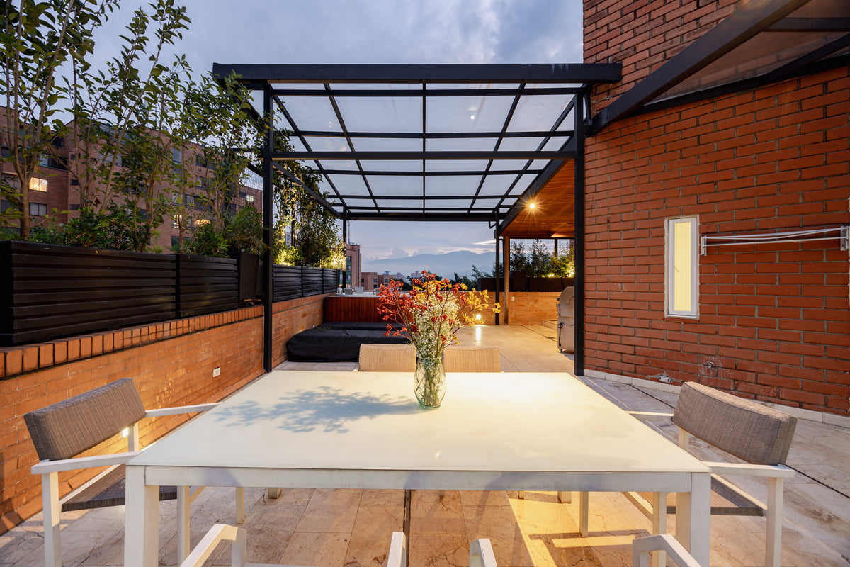 Penthouse Duplex con Rooftop, Jacuzzi & Turco Sector Provenza 3 BR