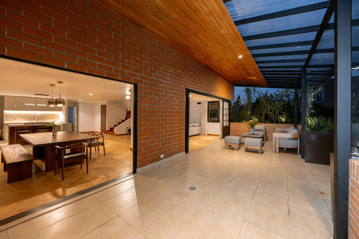 Penthouse Duplex con Rooftop, Jacuzzi & Turco Sector Provenza 3 BR