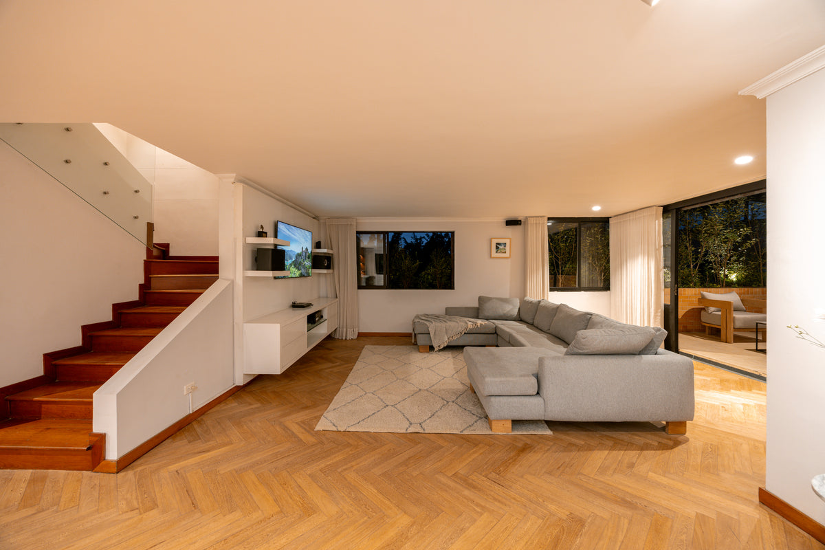 Penthouse Duplex con Rooftop, Jacuzzi & Turco Sector Provenza 3 BR