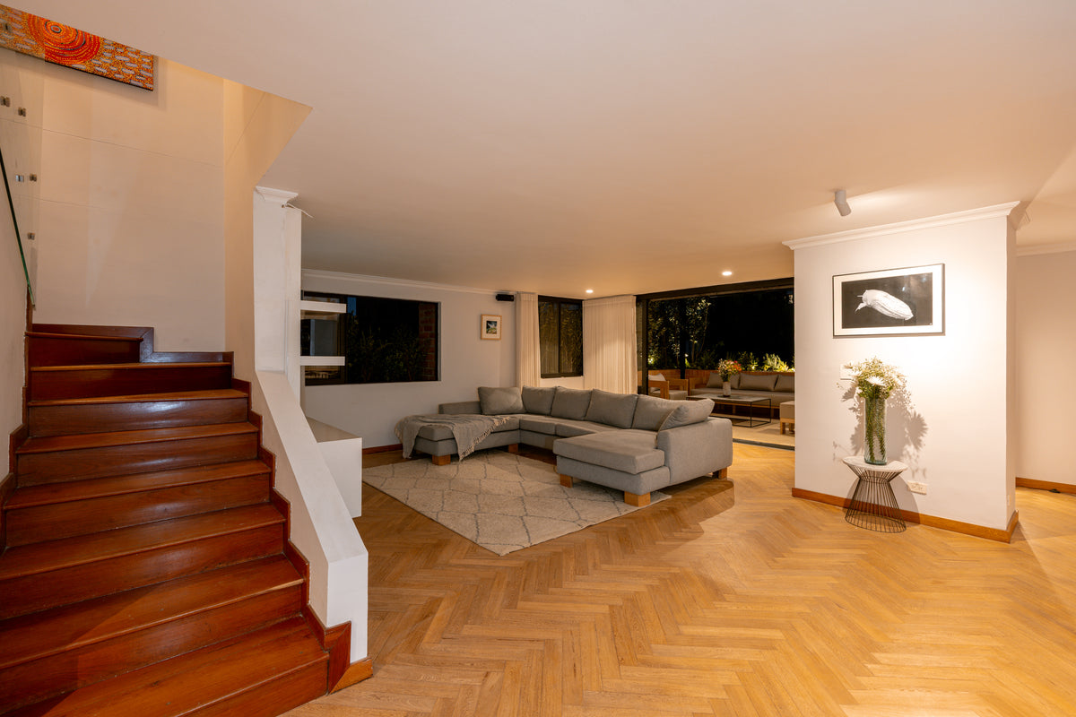 Penthouse Duplex con Rooftop, Jacuzzi & Turco Sector Provenza 3 BR