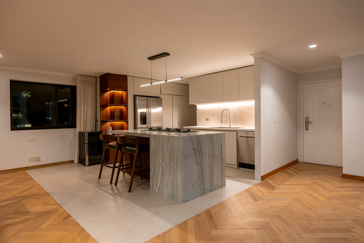 Penthouse Duplex con Rooftop, Jacuzzi & Turco Sector Provenza 3 BR