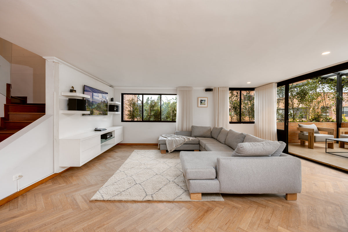 Penthouse Duplex con Rooftop, Jacuzzi & Turco Sector Provenza 3 BR