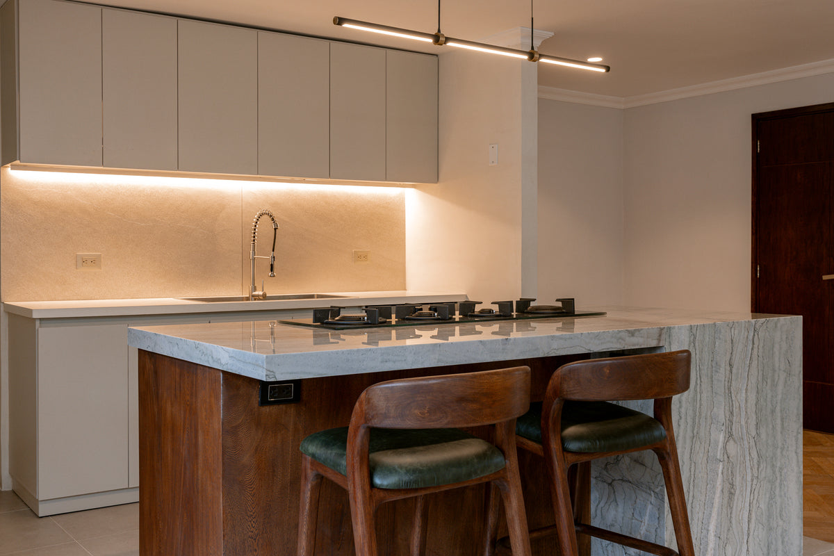 Penthouse Duplex con Rooftop, Jacuzzi & Turco Sector Provenza 3 BR