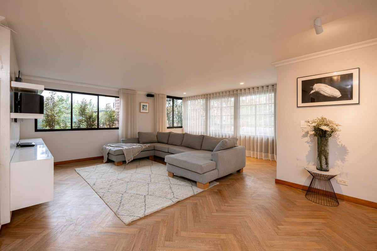 Penthouse Duplex con Rooftop, Jacuzzi & Turco Sector Provenza 3 BR