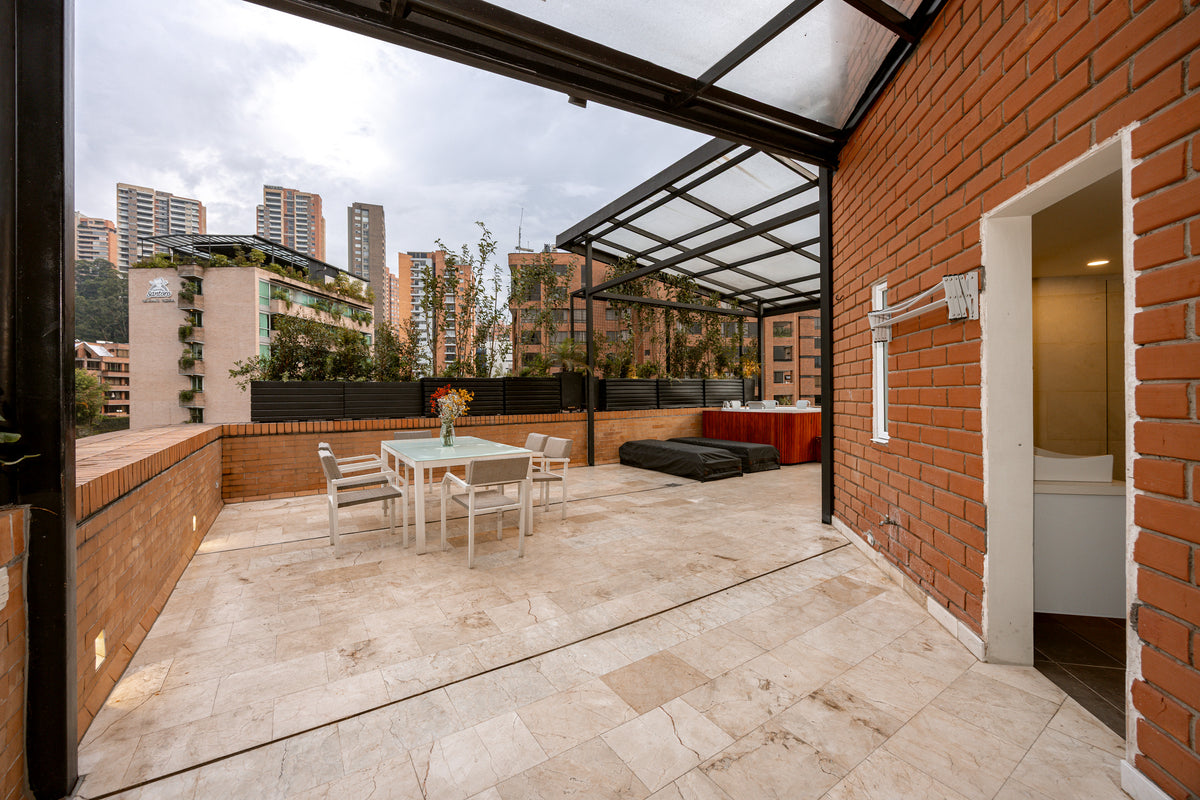 Penthouse Duplex con Rooftop, Jacuzzi & Turco Sector Provenza 3 BR