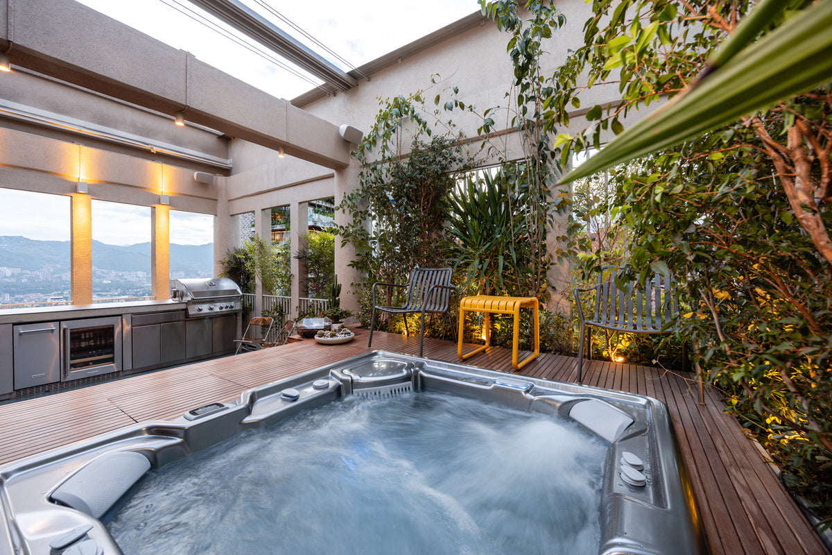 Penthouse en El Poblado con jacuzzi, terraza y vista