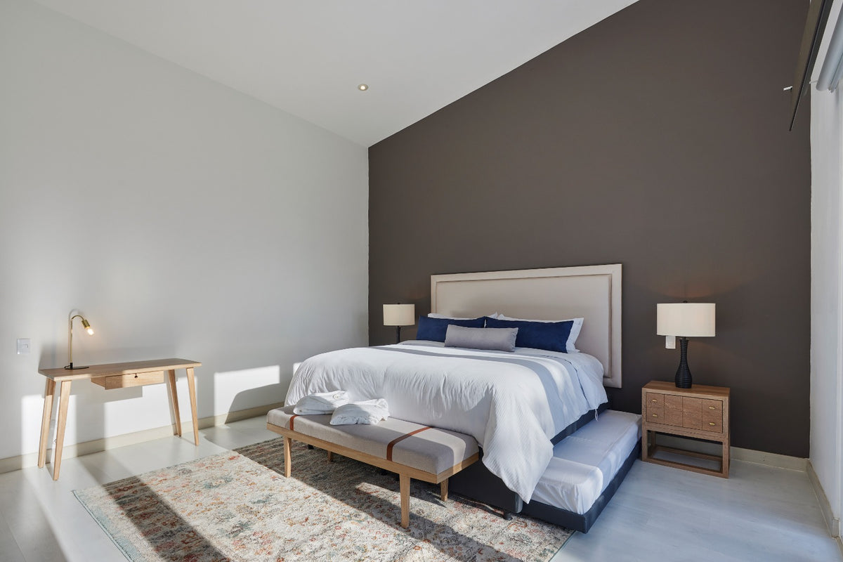 Loma del Escobero 3 BR Country House with Jacuzzi