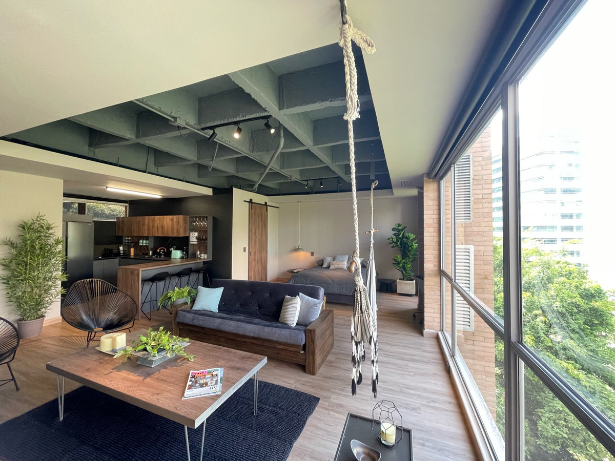 1 BR Loft Apartment with A/C in Provenza area