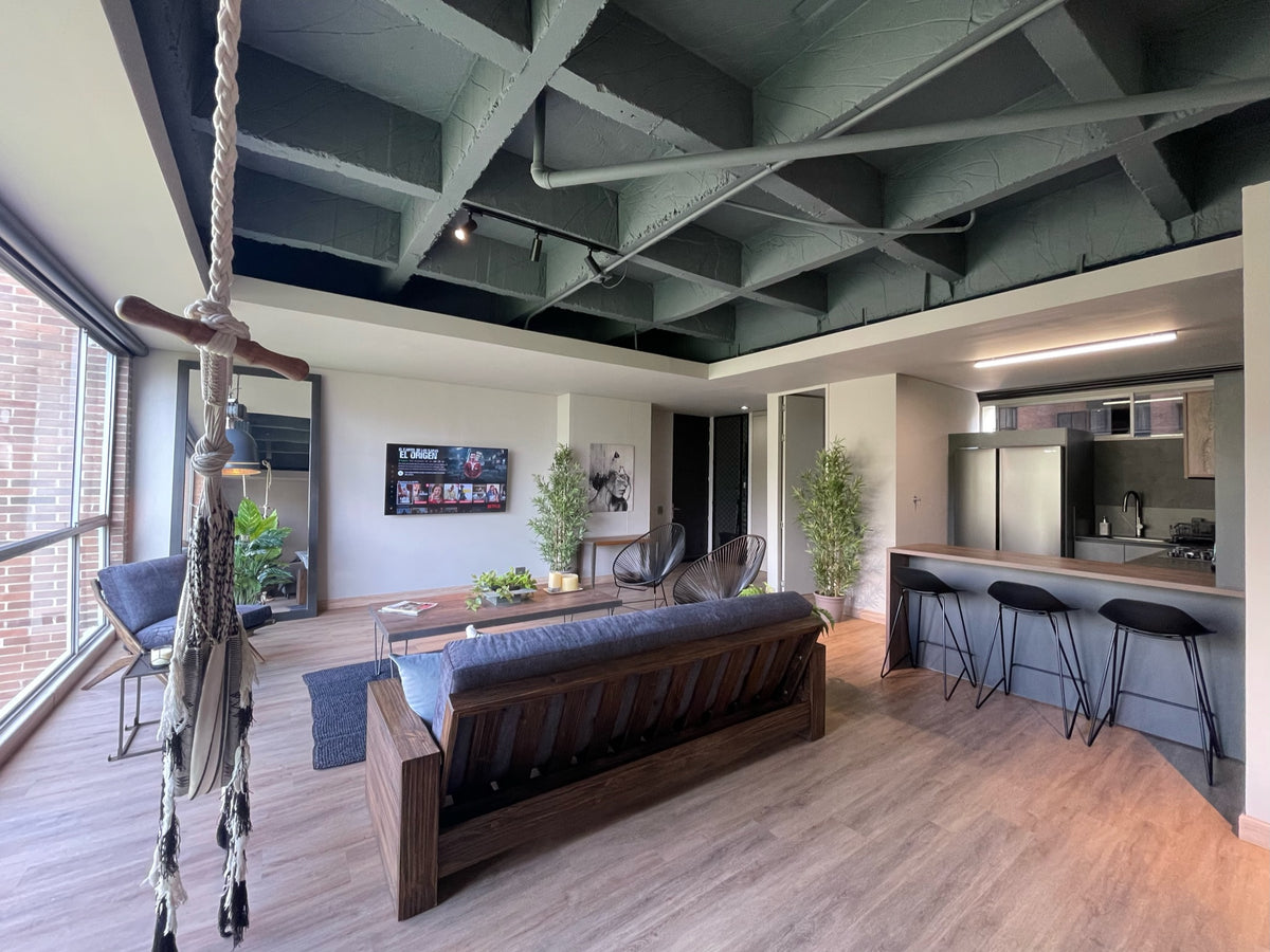 1 BR Loft Apartment with A/C in Provenza area