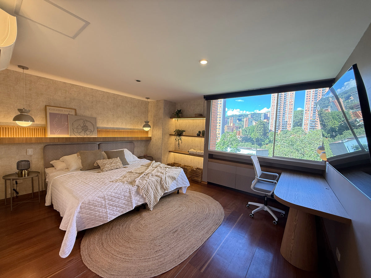 Apartamento en Provenza parte tranquila con aire acondicionado y diseño 3 BR