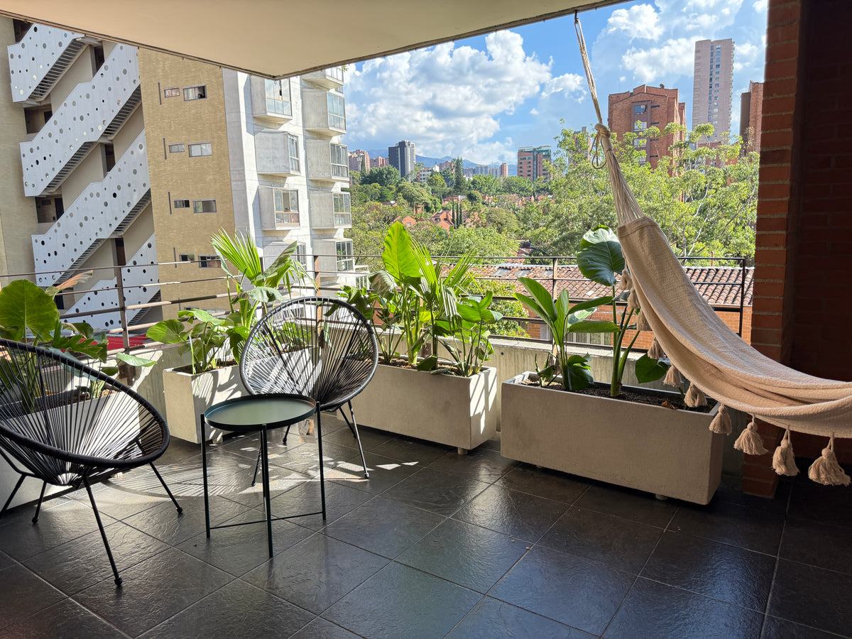 Apartamento en Provenza parte tranquila con aire acondicionado y diseño 3 BR