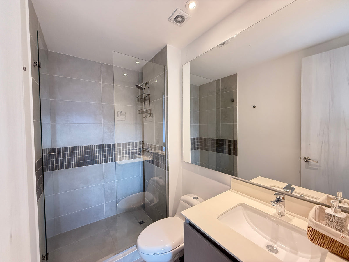 Apartamento en El Poblado Castropol con 3 BR todas las amenidades