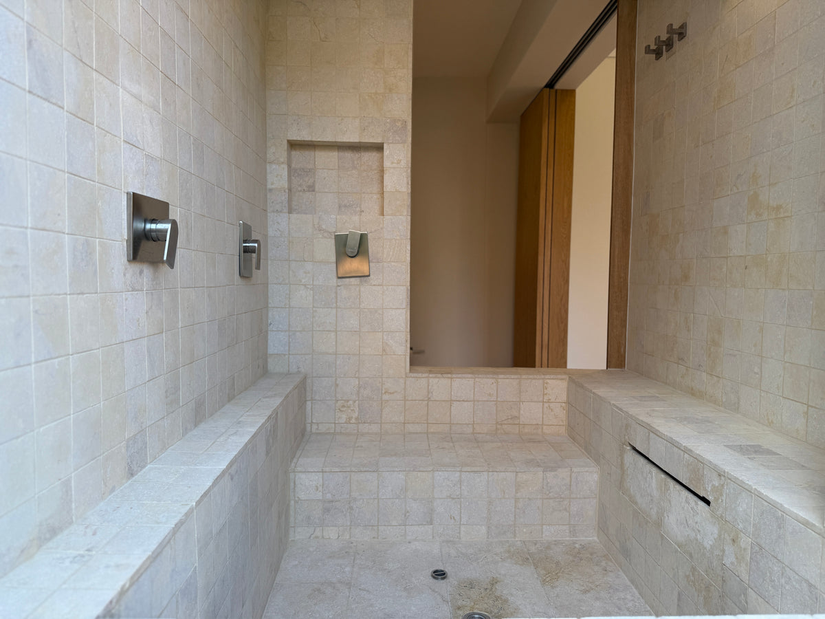 Penthouse Dúplex remodelado en Sector Tranquilo de Provenza con vista panorámica y jacuzzi 3 BR
