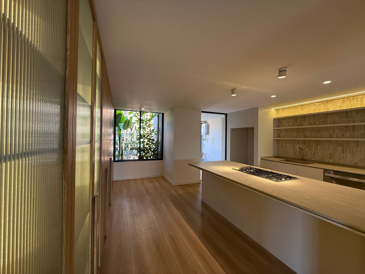 Penthouse Dúplex remodelado en Sector Tranquilo de Provenza con vista panorámica y jacuzzi 3 BR