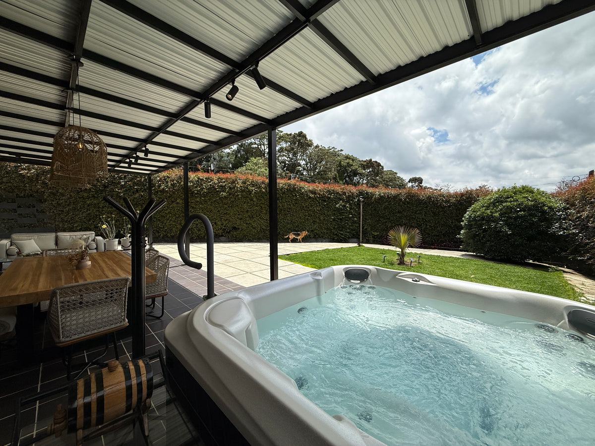 Casa independiente en Alto de las Palmas con jacuzzi, BBQ y diseño moderno