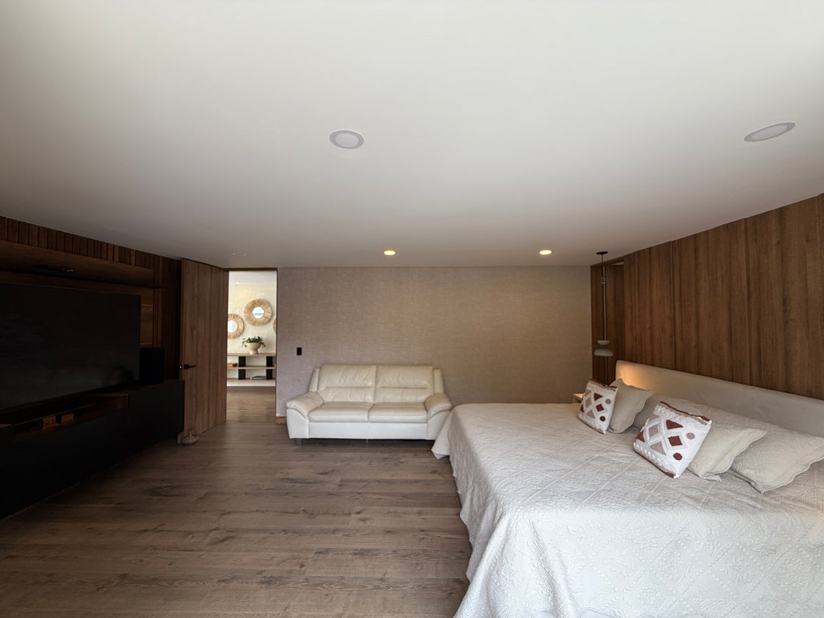 Casa independiente en Alto de las Palmas con jacuzzi, BBQ y diseño moderno