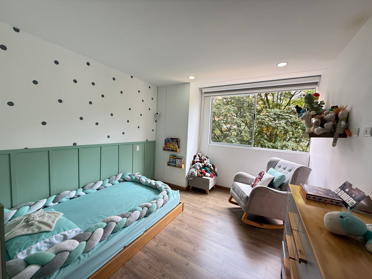 Apartamento en Loma de los Parra, El Poblado con zonas comunes y excelente ubicación