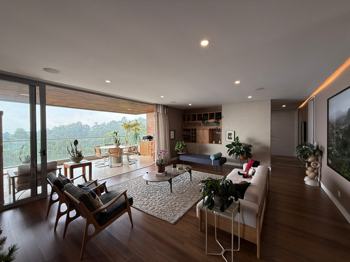 Apartamento en Cola de Zorro con balcón y vista verde