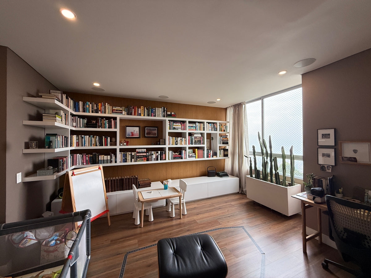 Apartamento en Cola de Zorro con balcón y vista verde