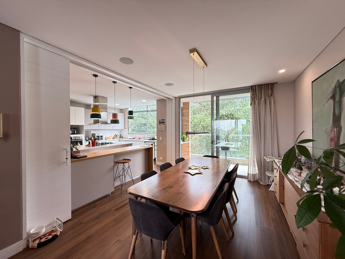 Apartamento en Cola de Zorro con balcón y vista verde