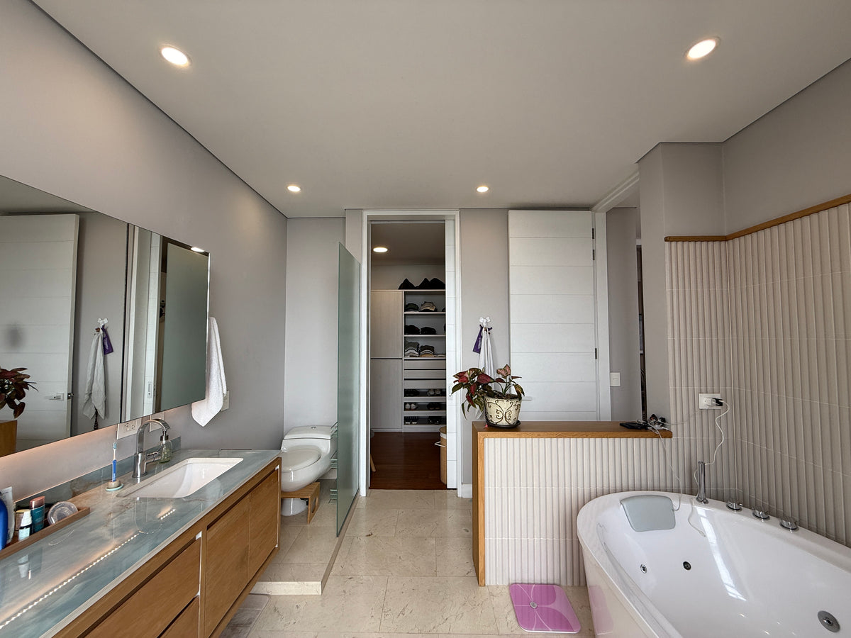 Apartamento en Cola de Zorro con balcón y vista verde