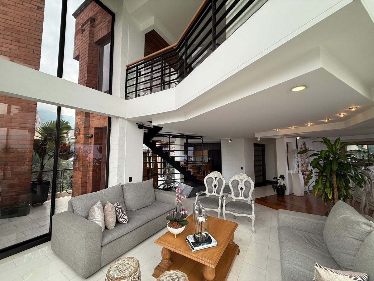 Penthouse Duplex en San Lucas – Amplio, iluminado y con vistas abiertas