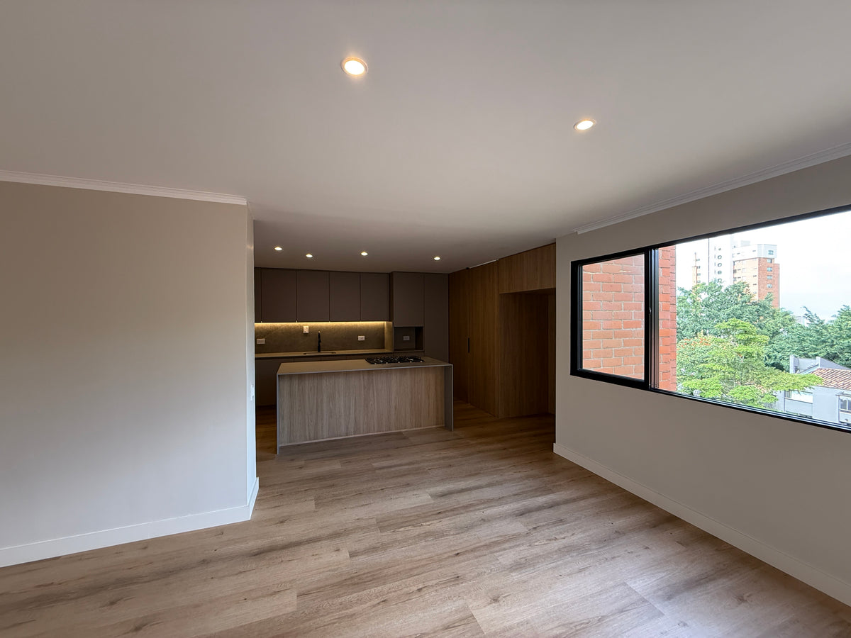 Completely remodeled apartment in the Alexandria sector