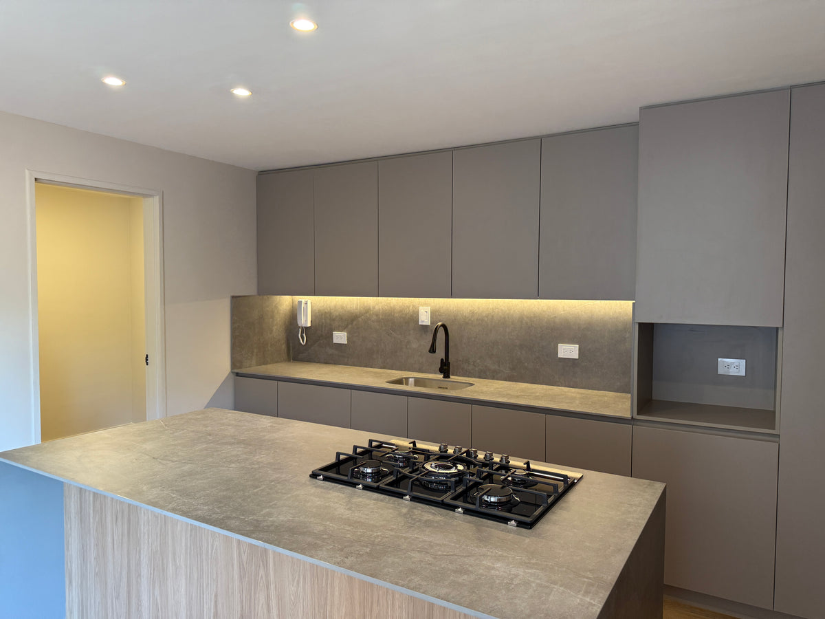 Completely remodeled apartment in the Alexandria sector