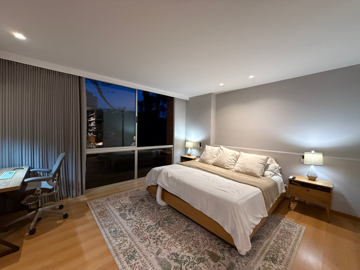Apartamento en el sector Club Campestre con vista verde y balcón