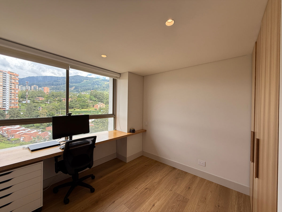 Apartamento Amoblado en Envigado | 2 Habitaciones + Estudio
