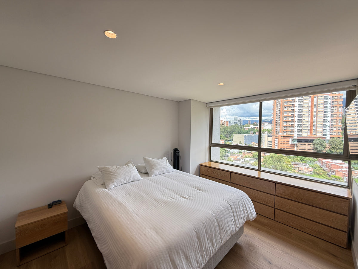 Apartamento Amoblado en Envigado | 2 Habitaciones + Estudio