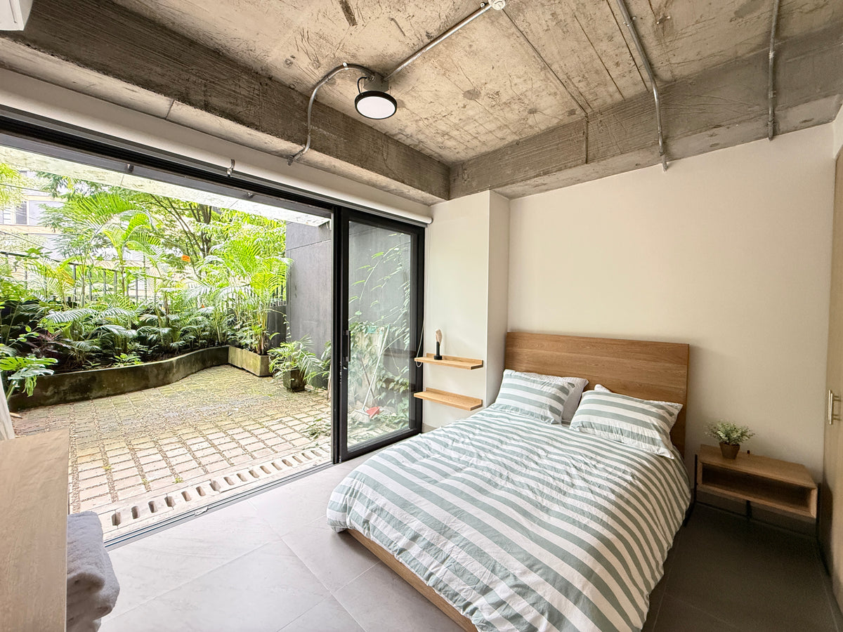 Apartaoficina en El Poblado de 127 m² con terraza, 3 habitaciones y 2 parqueaderos