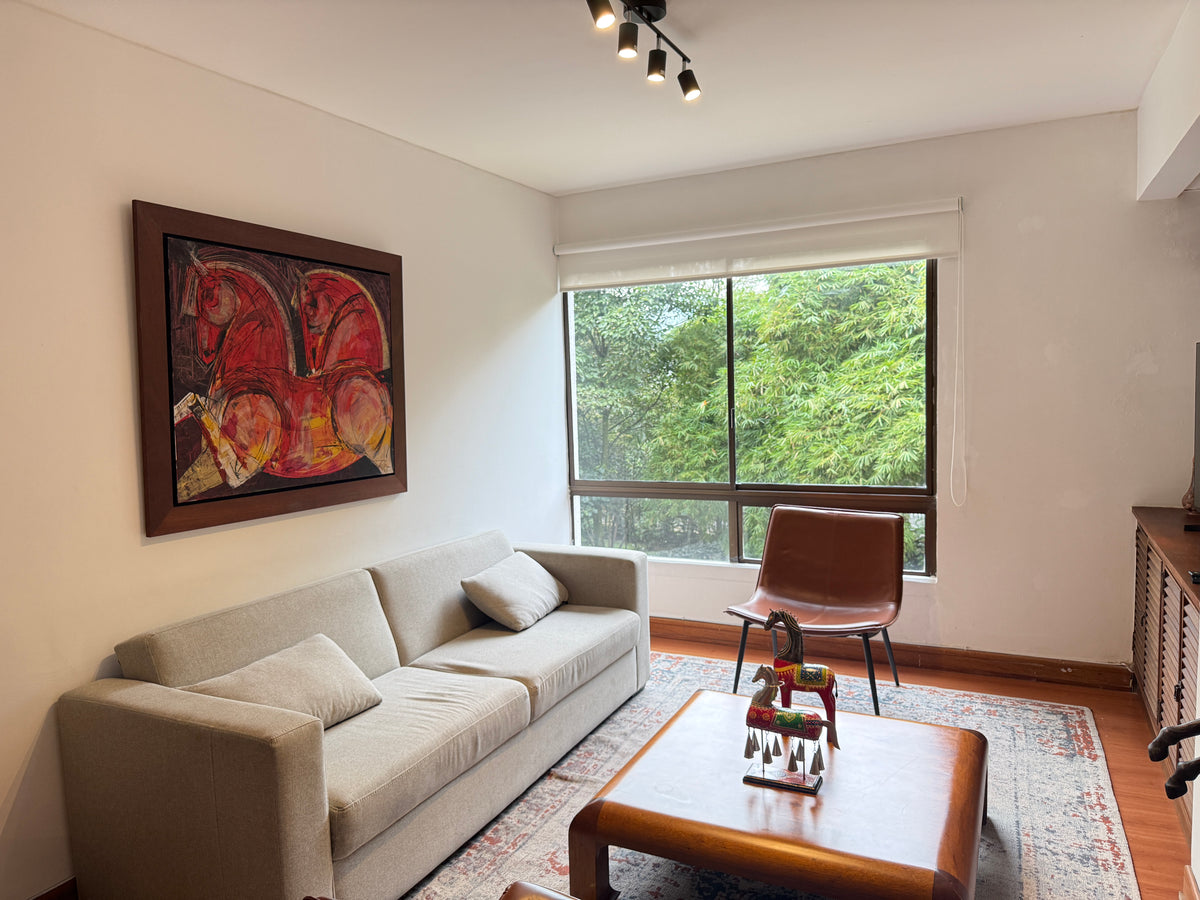 Apartamento amoblado en Vizcaya, El Poblado 167 m² con balcón y amplios espacios