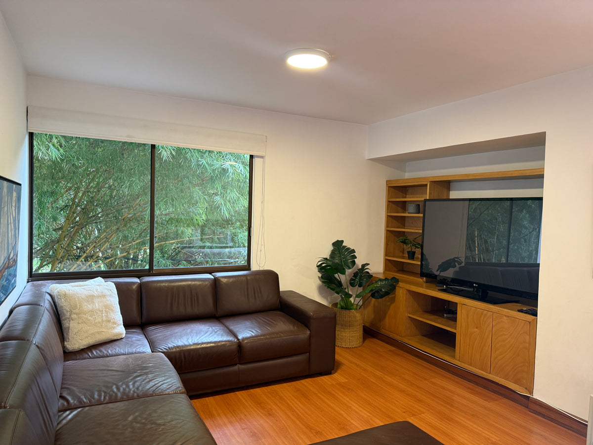 Apartamento amoblado en Vizcaya, El Poblado 167 m² con balcón y amplios espacios