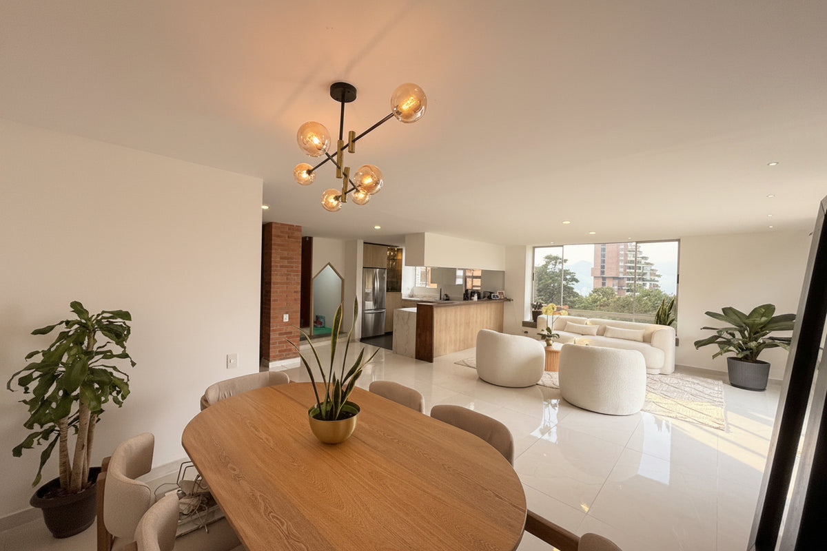 Apartamento Dúplex en El Tesoro, Medellín – 210 m² con Terraza