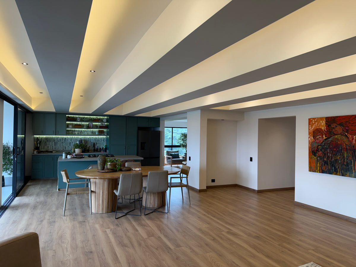 Newly remodeled 295 m² apartment in Los Balsos, El Poblado – Open views and spacious interiors