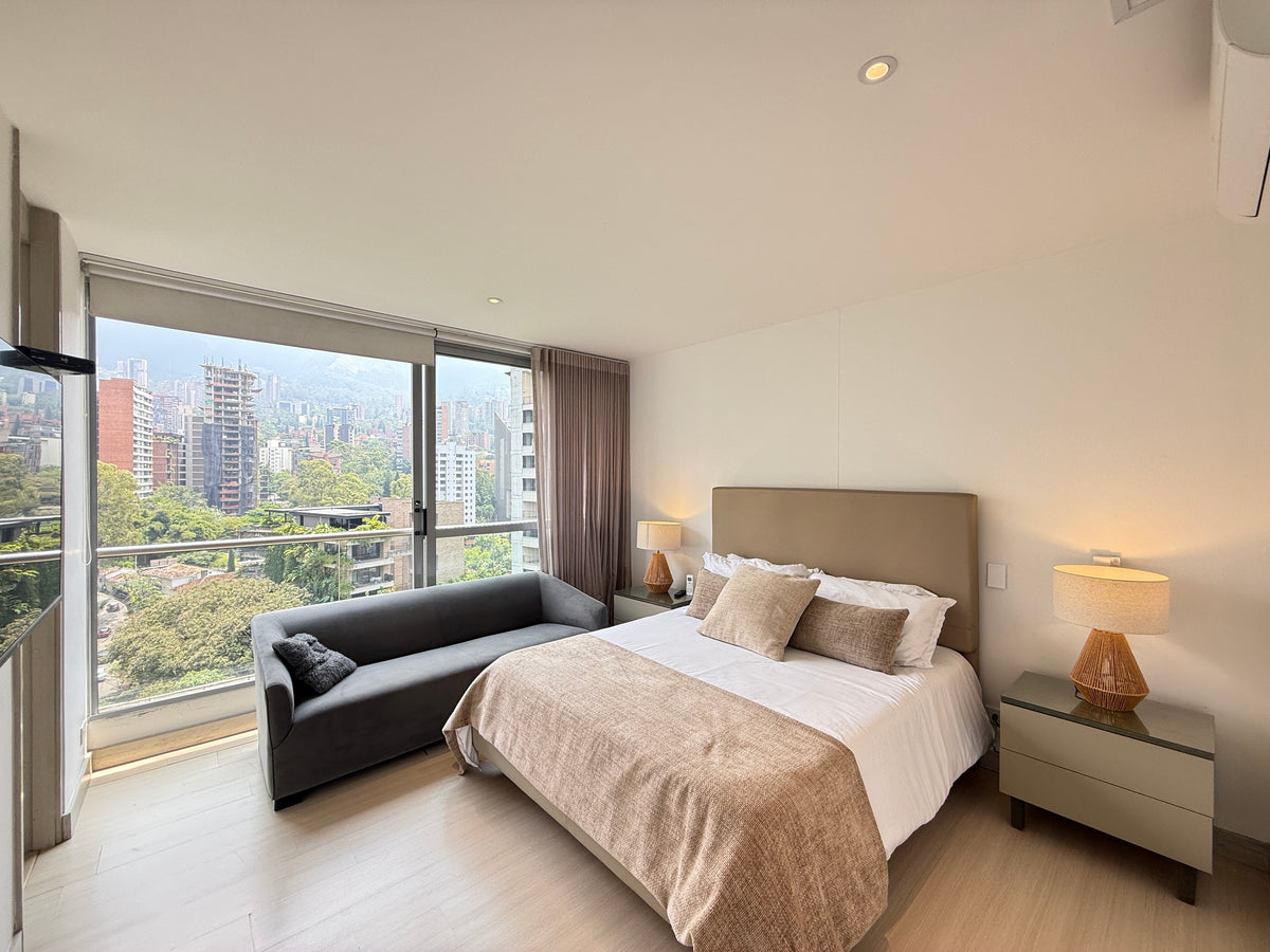 Apartamento 3 habitaciones, balcón y vista a la ciudad |RENTADO|