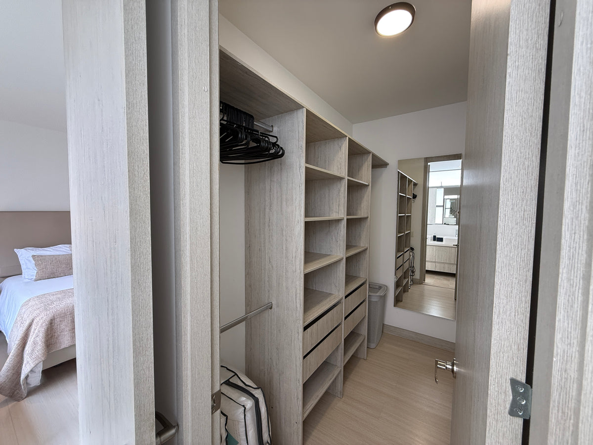 Apartamento 3 habitaciones, balcón y vista a la ciudad |RENTADO|