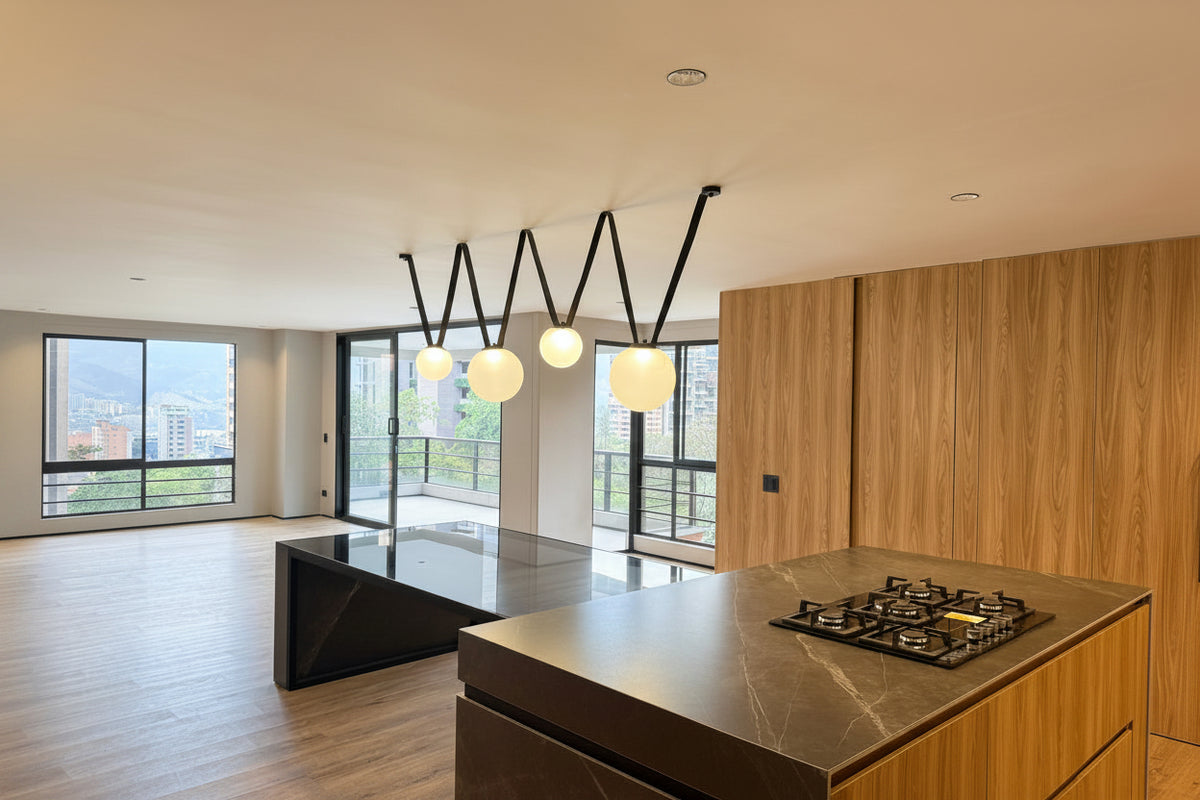Apartamento remodelado Sector Alejandría con balcón, 3 habitaciones y vista