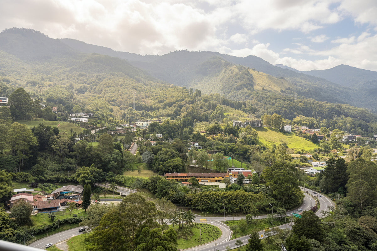 Apartment in Cola del Zorro, El Poblado with panoramic views, 260 m² and 3 bedrooms