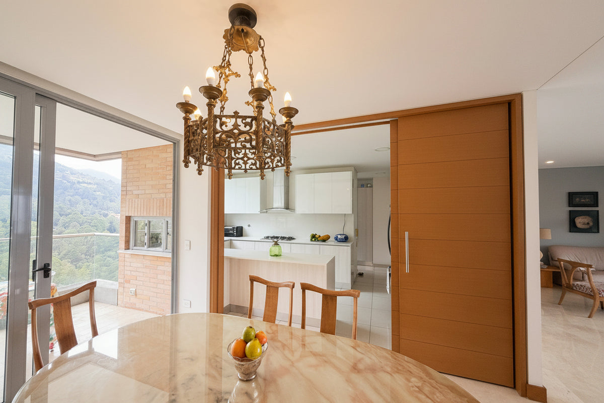 Apartment in Cola del Zorro, El Poblado with panoramic views, 260 m² and 3 bedrooms